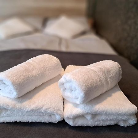 Stunning New Apartment With Free Parking Near City Centre 류블랴나 외부 사진