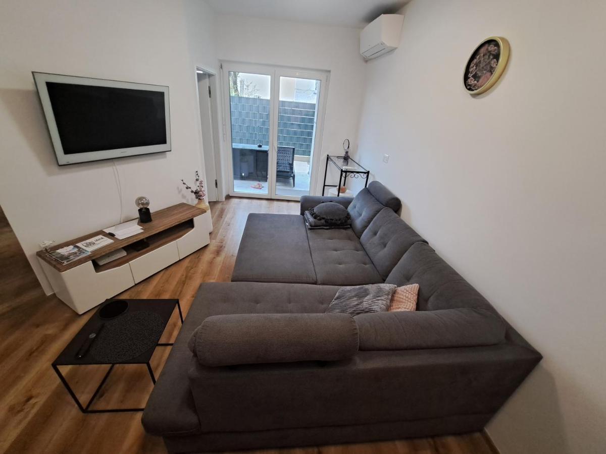 Stunning New Apartment With Free Parking Near City Centre 류블랴나 외부 사진