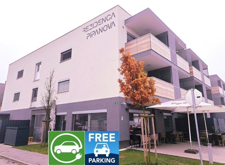Stunning New Apartment With Free Parking Near City Centre 류블랴나 외부 사진